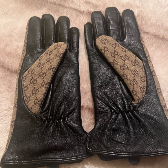 Gucci authentic gloves (female) like new size 7 1/2. These are my wife’s. 🇮🇹 - Picture 9 of 9